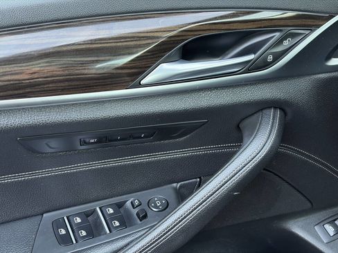 Used 2018 BMW 540i xDrive image 30