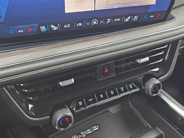Used 2025 Chevrolet Tahoe Premier AWD/4WD image 37