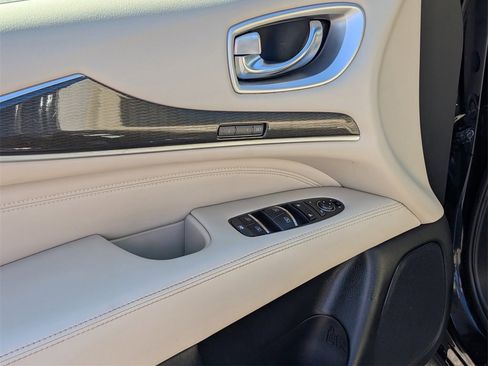 Used 2020 INFINITI QX60 Luxe w/ Essential Package image 17