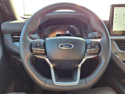 Used 2025 Ford Explorer ST-Line w/ ST-Line Street Pack AWD/4WD image 68