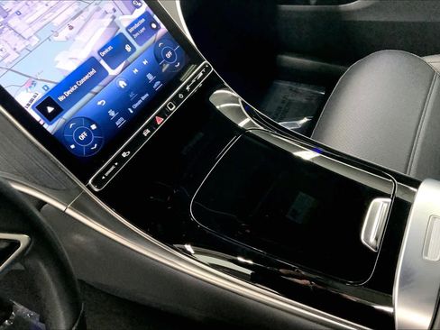 Certified 2023 Mercedes-Benz GLC 300 image 27