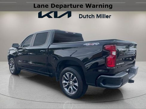 Used 2022 Chevrolet Silverado 1500 RST AWD/4WD image 2