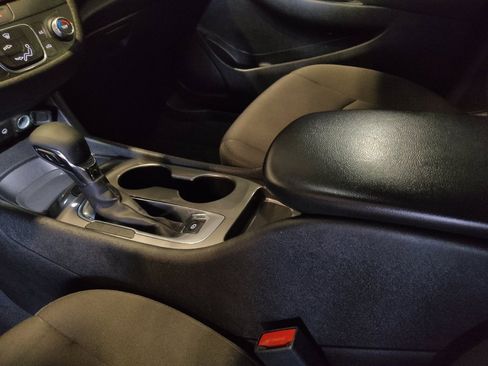 Used 2024 Chevrolet Malibu LS FWD image 26