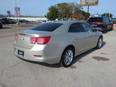 Used 2015 Chevrolet Malibu LT w/ Power Convenience Package image 8