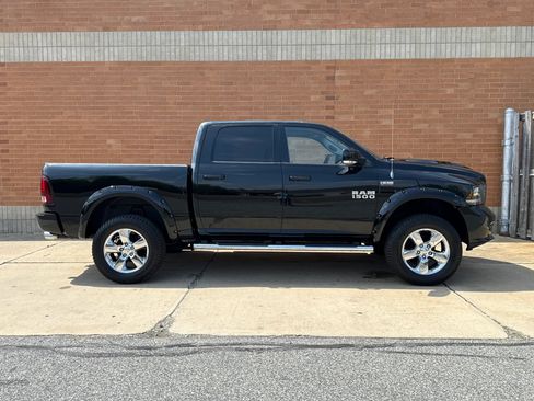 Used 2013 RAM 1500 Sport w/ Sport Premium Group AWD/4WD image 9