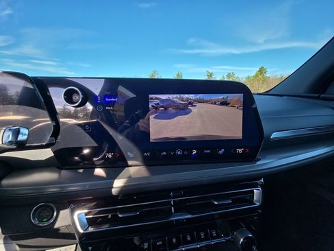 New 2026 Chevrolet Traverse LT w/ Midnight/Sport Edition image 51