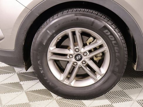 Used 2018 Hyundai Santa Fe Sport image 16