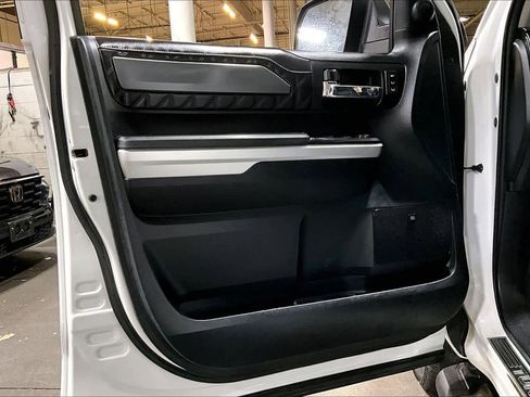 Used 2017 Toyota Tundra Platinum image 21