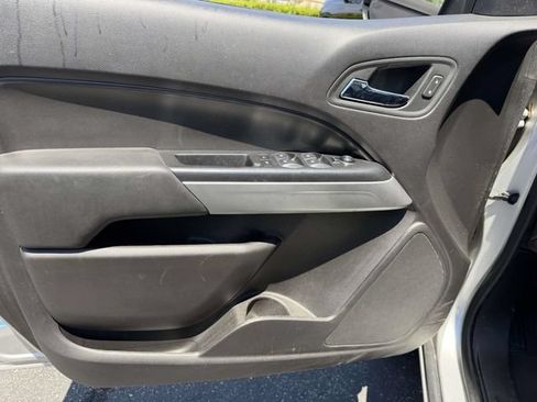 Used 2018 Chevrolet Colorado LT w/ LT Convenience Package AWD/4WD image 19