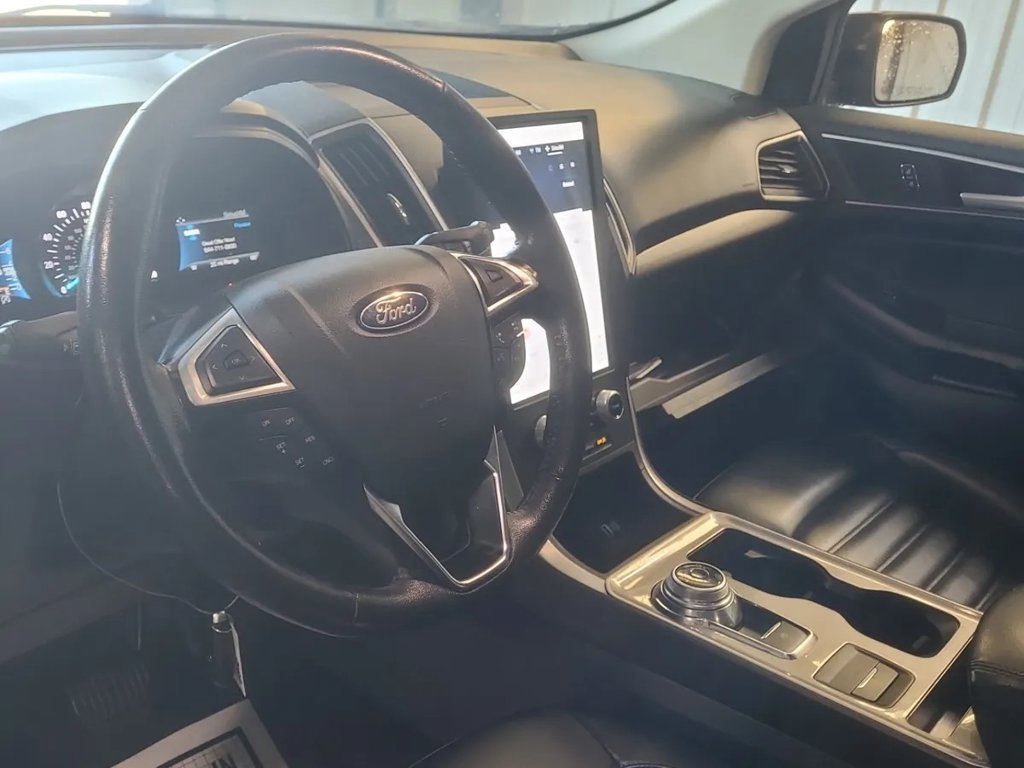 Used 2023 Ford Edge SEL AWD/4WD image 2