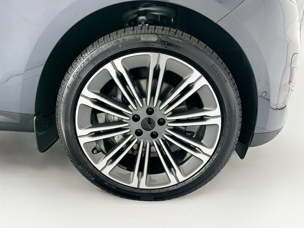 New 2026 Land Rover Range Rover Sport SE AWD/4WD image 31