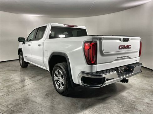 Certified 2025 GMC Sierra 1500 SLT image 6