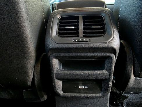 Used 2023 Volkswagen Taos SE FWD image 54