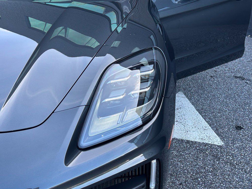 Certified 2026 Porsche Panamera 4 AWD/4WD image 15