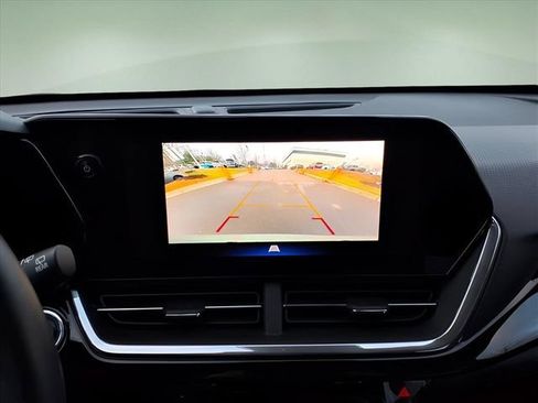 Used 2024 Chevrolet Trax ACTIV w/ Driver Confidence Package image 22