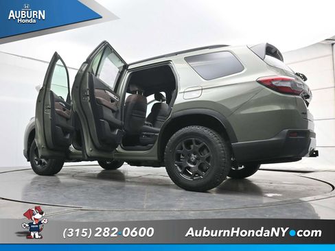 New 2026 Honda Pilot TrailSport image 35
