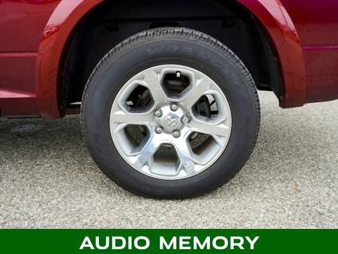 Used 2018 RAM 1500 Laramie image 7