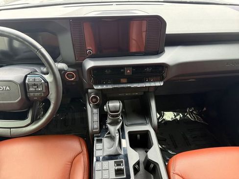 Used 2024 Toyota Land Cruiser image 3