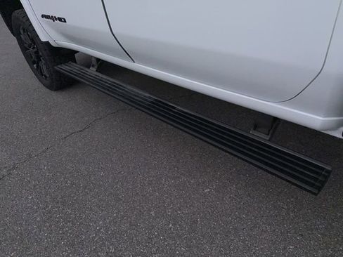 Used 2025 GMC Sierra 2500 AT4 w/ AT4 Premium Plus Package AWD/4WD image 34