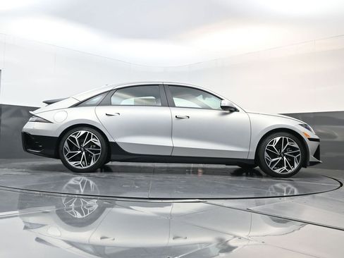 Certified 2024 Hyundai Ioniq 6 SEL image 15