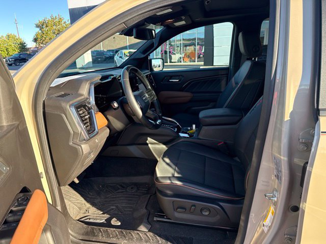 Certified 2024 GMC Canyon AT4 w/ LPO, Off Road Lift Package AWD/4WD image 5