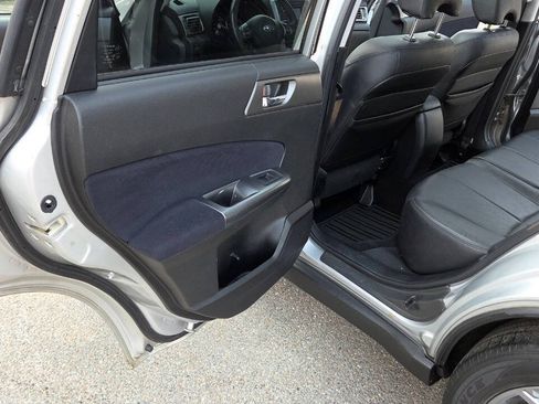 Used 2011 Subaru Forester 2.5X Touring AWD/4WD image 33