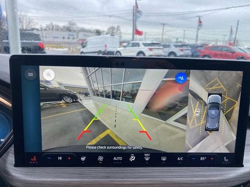 Used 2023 Ford Escape Platinum w/ Premium Technology Package image 16