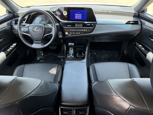 Certified 2024 Lexus ES 350 w/ Accessory Package (Z2) FWD image 28