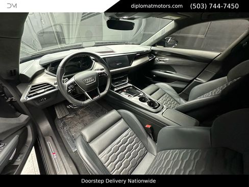 Used 2023 Audi RS e-tron GT w/ Carbon Performance Package image 16