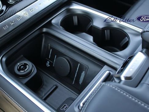 New 2027 Ford Expedition Platinum w/ Stealth Appearance Package RWD image 14