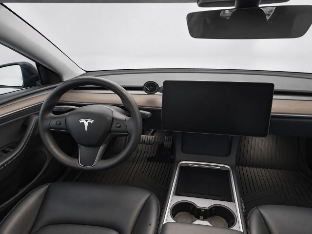Used 2023 Tesla Model Y Performance AWD/4WD image 18