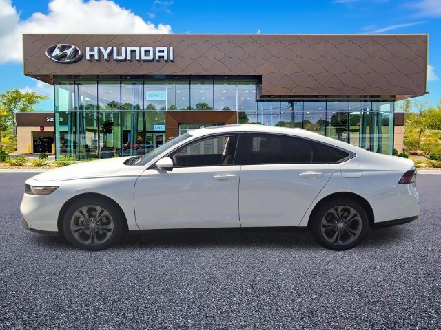 Used 2023 Honda Accord EX image 4