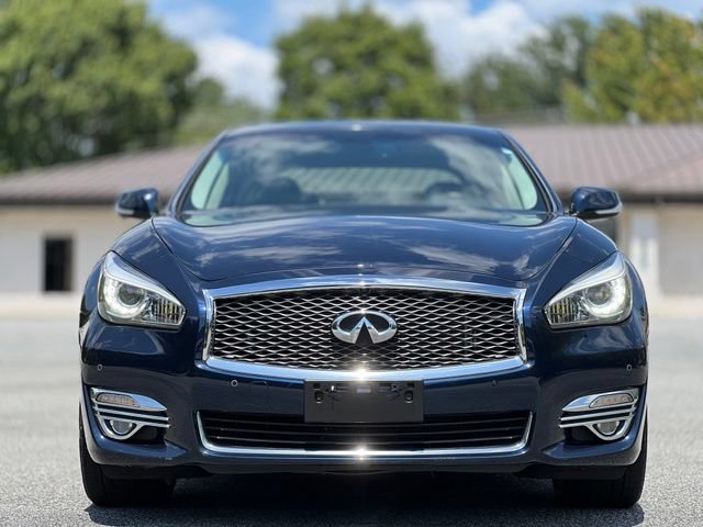 Used 2017 INFINITI Q70 L 3.7 AWD/4WD image 2