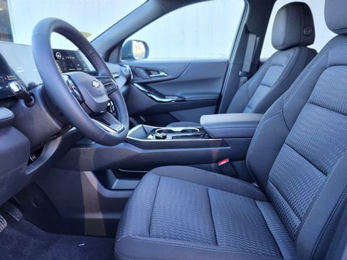 New 2026 Chevrolet Equinox LT image 16