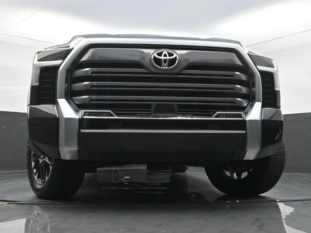 Used 2024 Toyota Tundra Limited w/ Power Package AWD/4WD image 29
