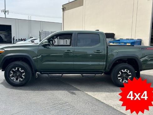 Used 2022 Toyota Tacoma TRD Off-Road w/ Technology Package image 8
