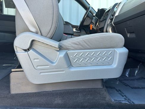 Used 2013 Ford F150 XLT w/ Luxury Equipment Group image 31