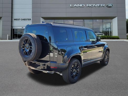 New 2026 Land Rover Defender 110 S AWD/4WD image 4