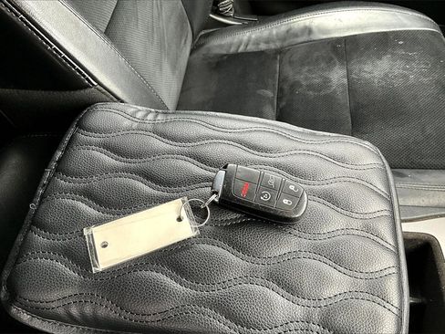 Used 2018 Jeep Grand Cherokee Altitude image 33