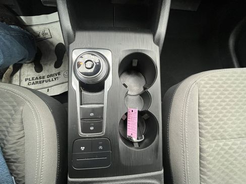 Used 2020 Ford Escape SE image 14