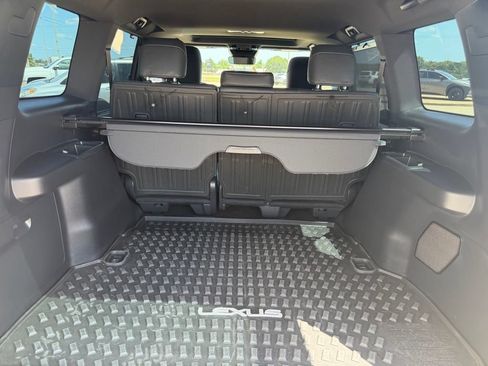 Used 2024 Lexus GX 550 AWD/4WD image 9