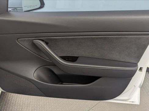 Used 2019 Tesla Model 3 Long Range RWD image 21