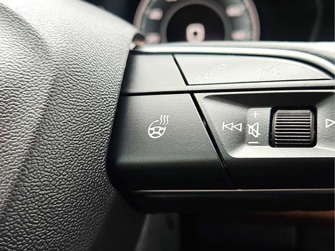 Certified 2024 Audi Q5 e Premium AWD/4WD image 26