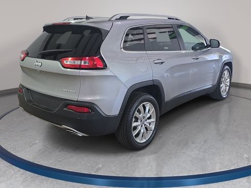 Used 2016 Jeep Cherokee Limited FWD image 6
