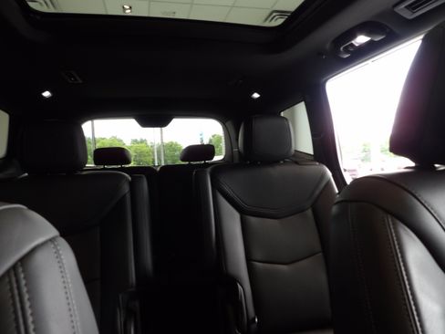 Used 2024 Cadillac XT6 Sport w/ LPO, Floor Liner Package AWD/4WD image 29
