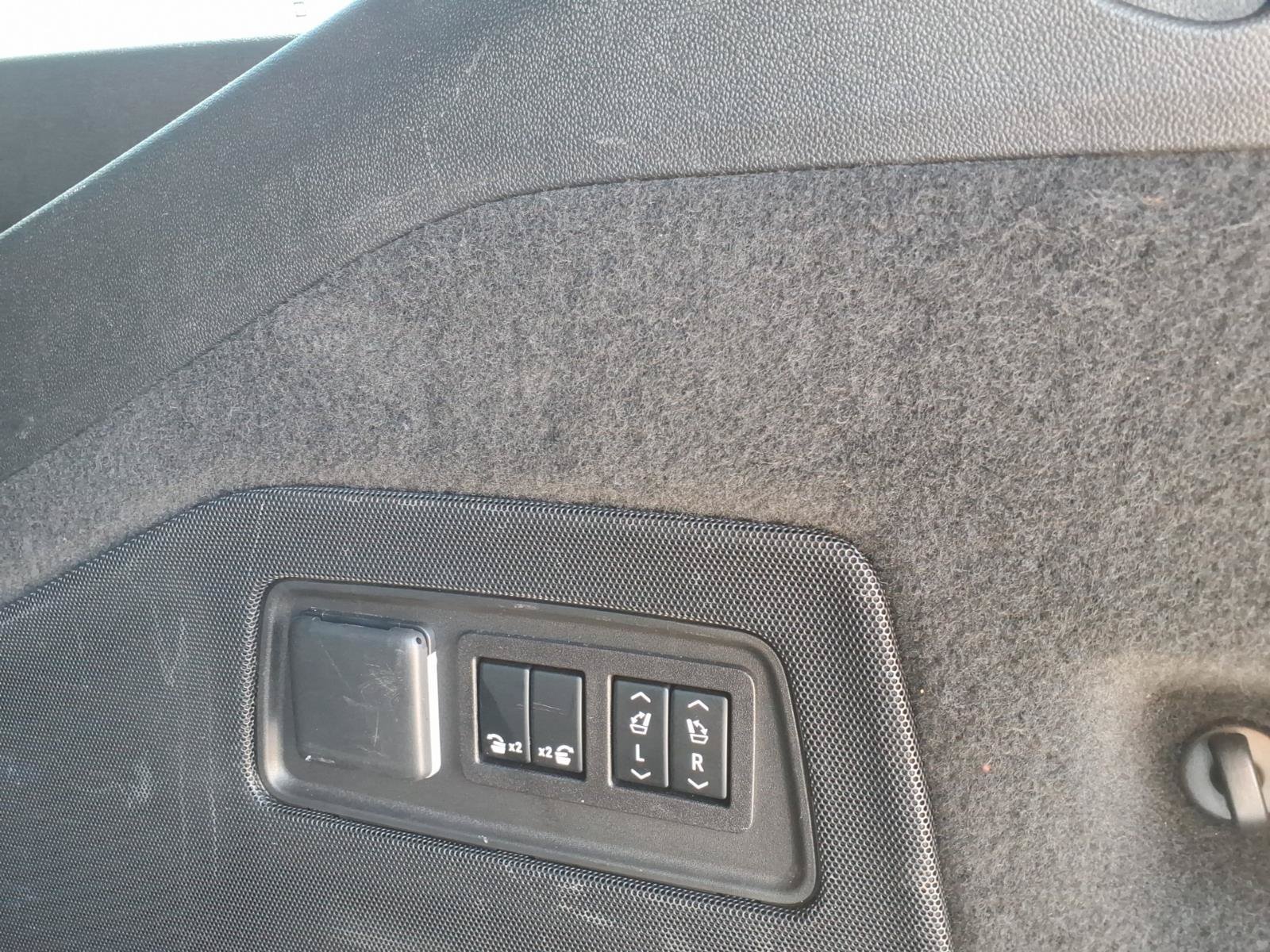 Certified 2023 Cadillac Escalade ESV V w/ LPO, Floor Liner Package AWD/4WD image 11