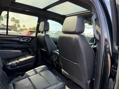 Used 2022 Chevrolet Tahoe LT w/ Luxury Package AWD/4WD image 29