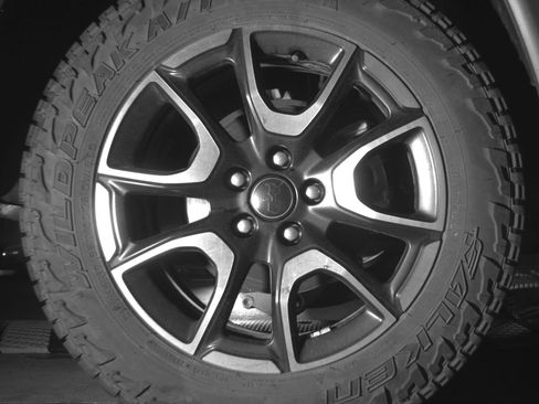 Used 2025 Jeep Compass Trailhawk image 15