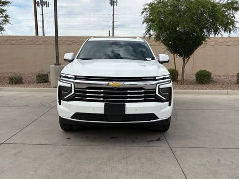 Used 2025 Chevrolet Tahoe LT image 5