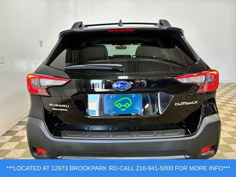 Used 2024 Subaru Outback Premium AWD/4WD image 5